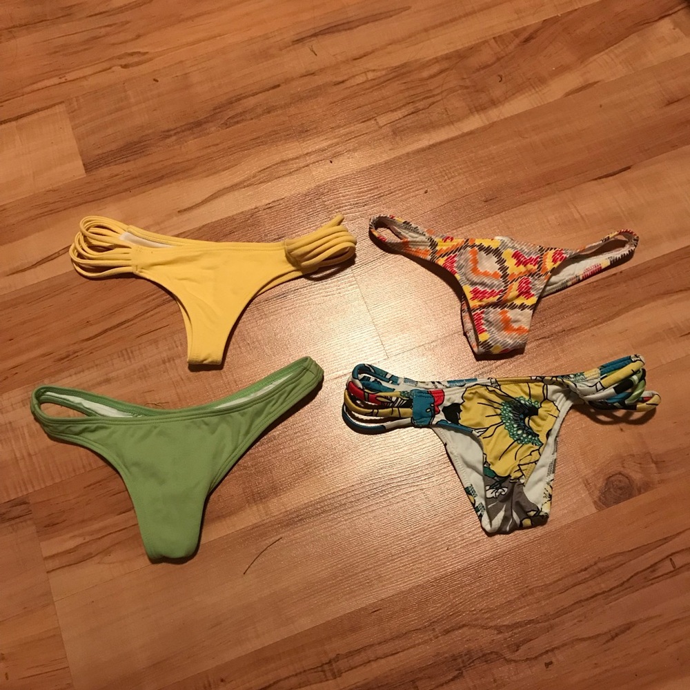 San Lorenzo Bikinis assorted bottoms xs